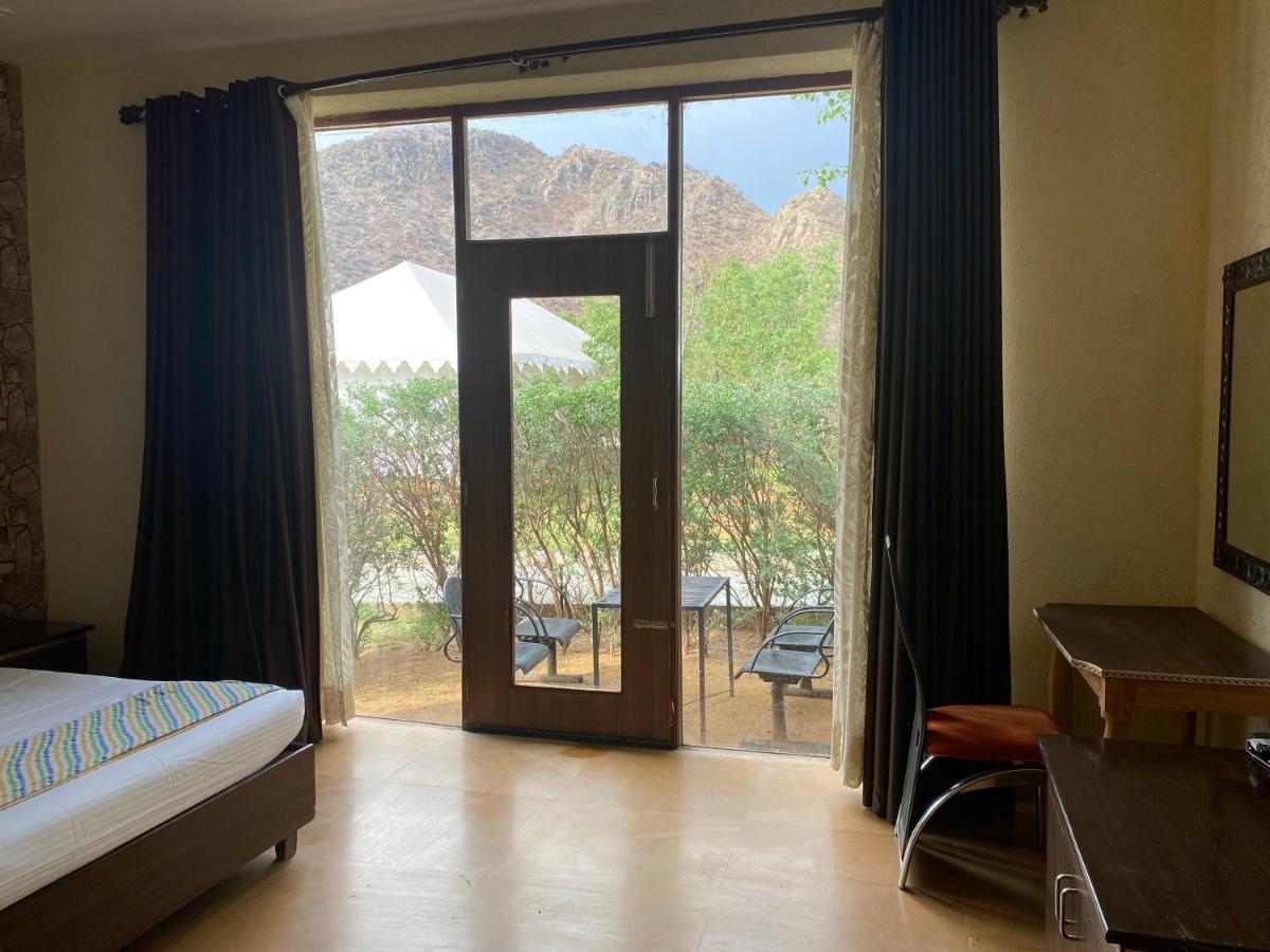 Grass Field Valley Resort Jaipur Exteriör bild