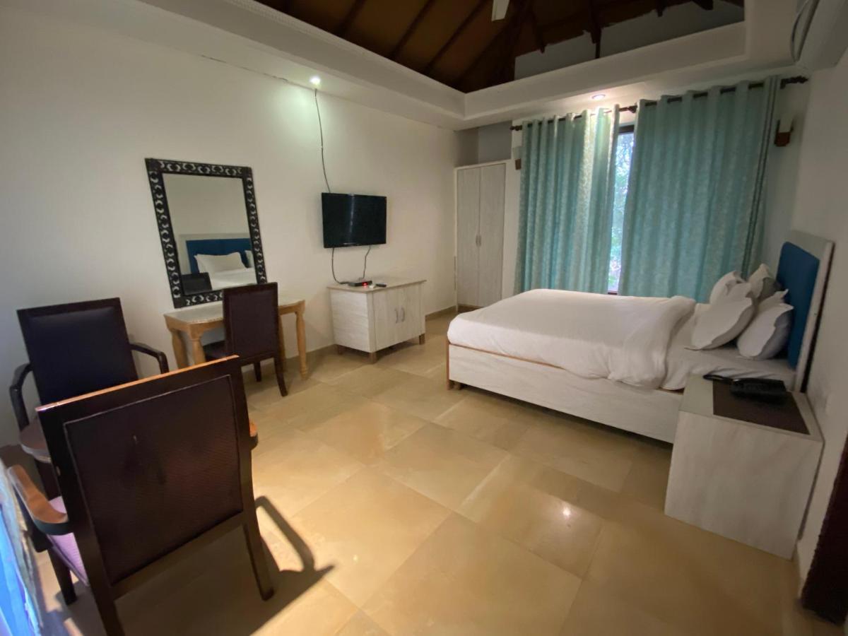 Grass Field Valley Resort Jaipur Exteriör bild