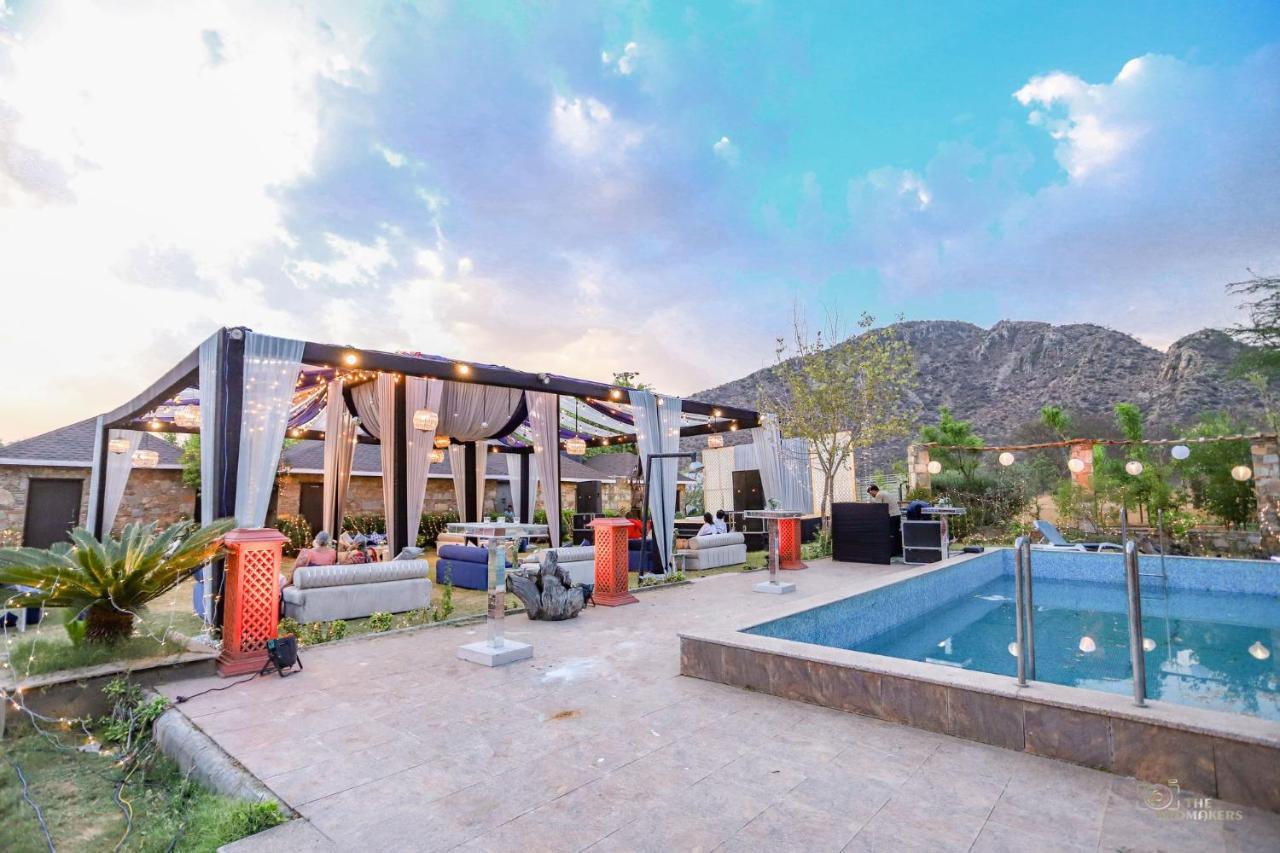 Grass Field Valley Resort Jaipur Exteriör bild