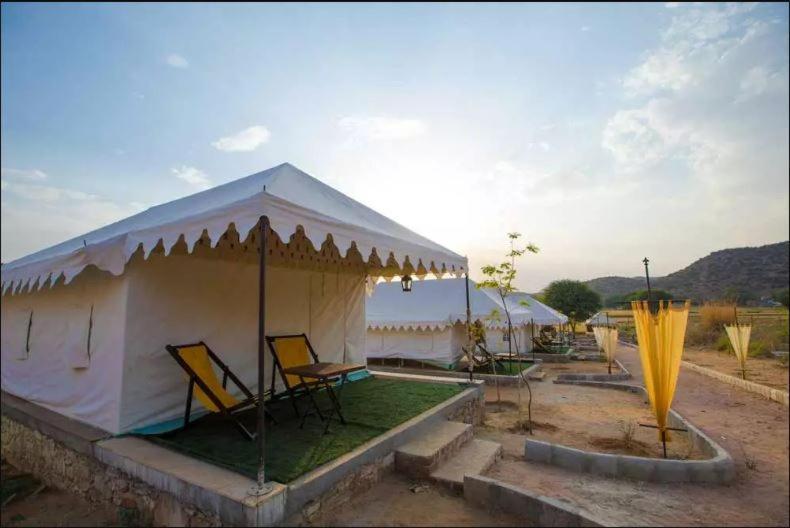 Grass Field Valley Resort Jaipur Exteriör bild
