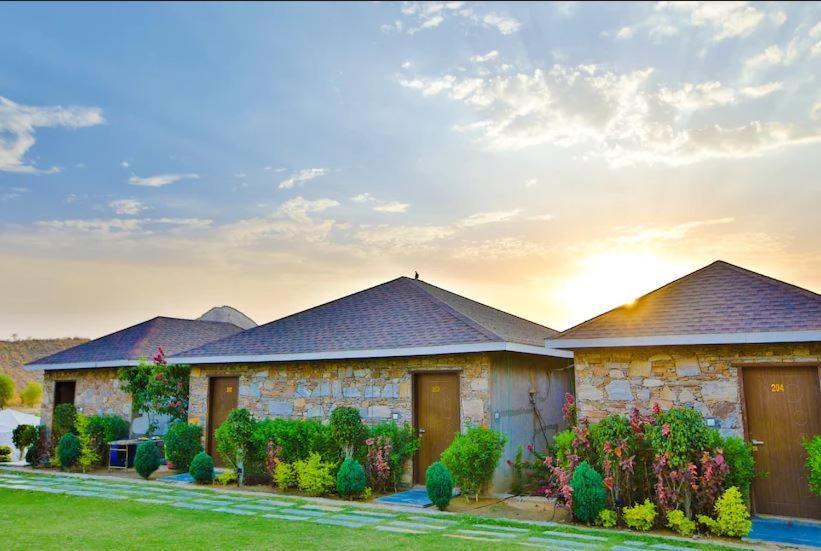 Grass Field Valley Resort Jaipur Exteriör bild